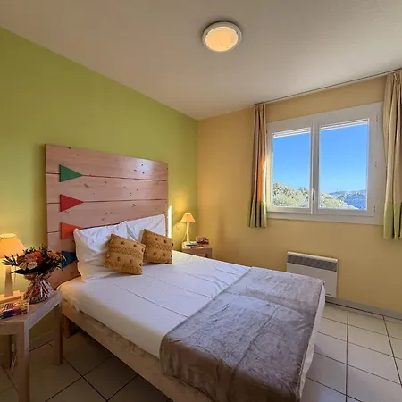 Mediterranean Sea View Escape For 6