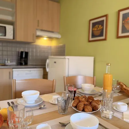 Mediterranean Sea View Escape For 6 *